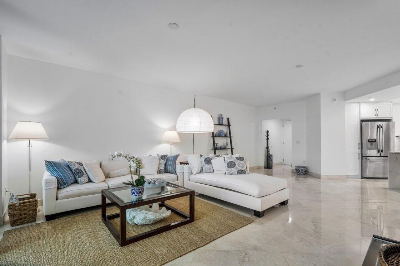 550 SE Mizner Boulevard, Unit B706, Boca Raton, FL 33432 Photo