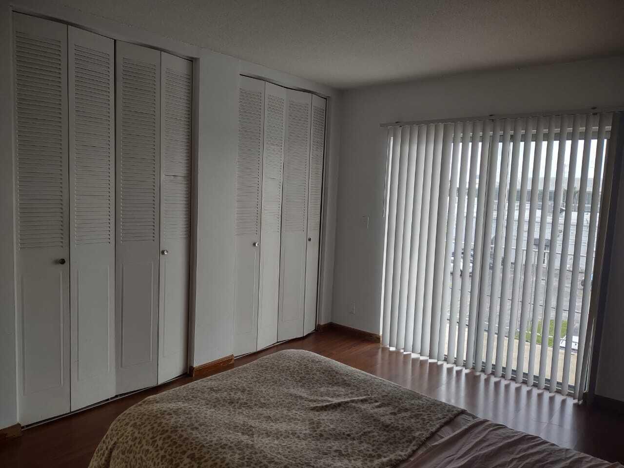 1100 NE 1st Court, Unit 305, Hallandale Beach, FL 33009 Photo