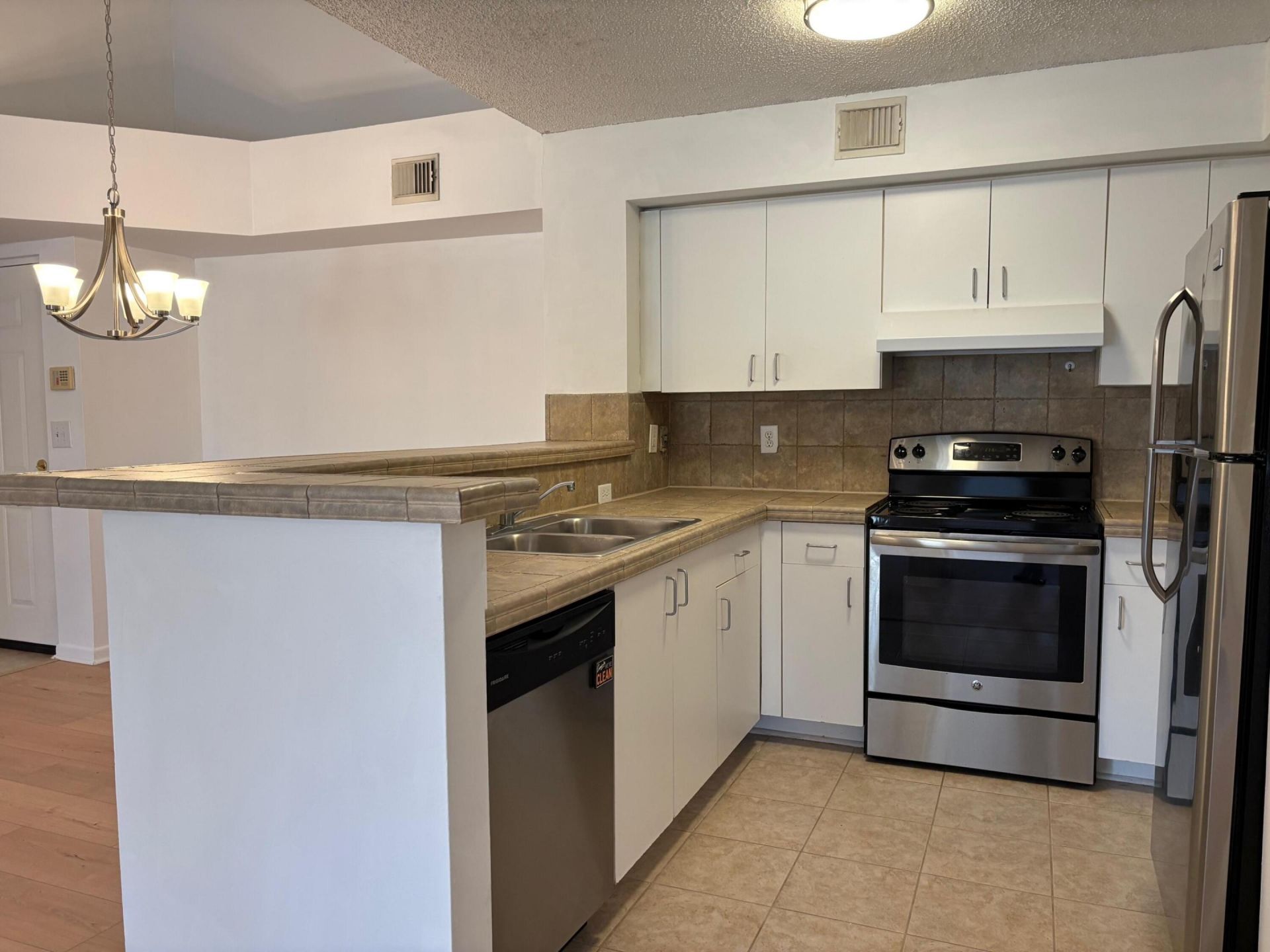 1755 Village Boulevard, Unit 304, West Palm Beach, FL 33409 Photo