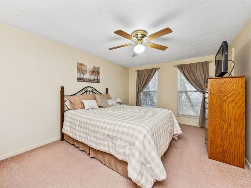 965 Woodlyn Drive N, Anderson Twp, OH 45230 Photo 17