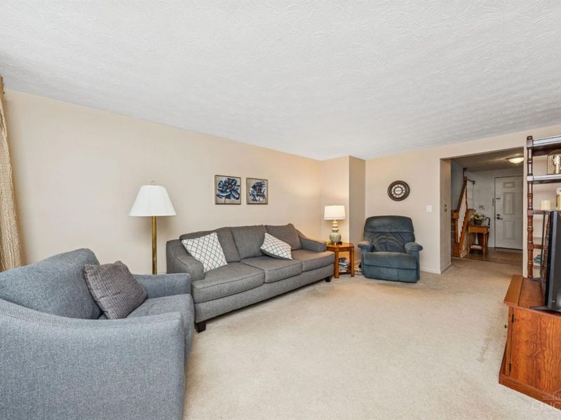 965 Woodlyn Drive N, Anderson Twp, OH 45230 Photo 7