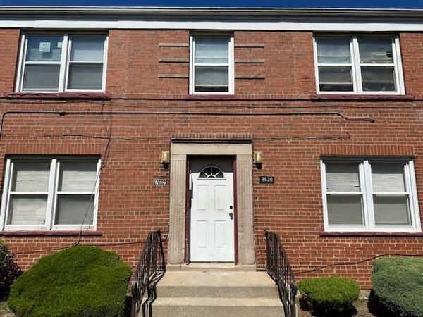 7630 S Jeffery Boulevard, Unit 2, Chicago, IL 60649