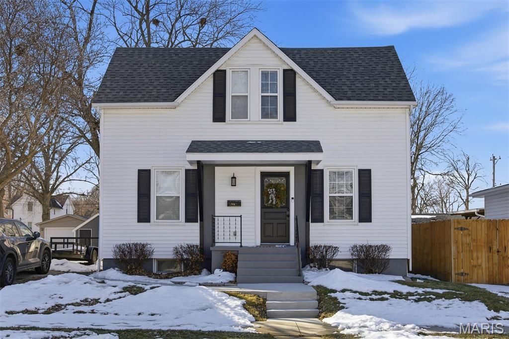 704 Pine Street , Highland, IL 62249 Main Photo