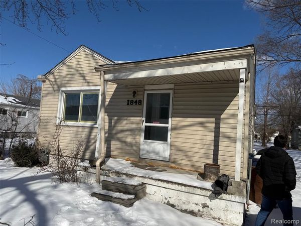 1848 Garfield Avenue, Lincoln Park, MI 48146