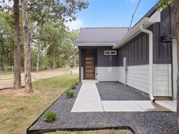 240 Shadow Oak DR, Bastrop, TX 78602