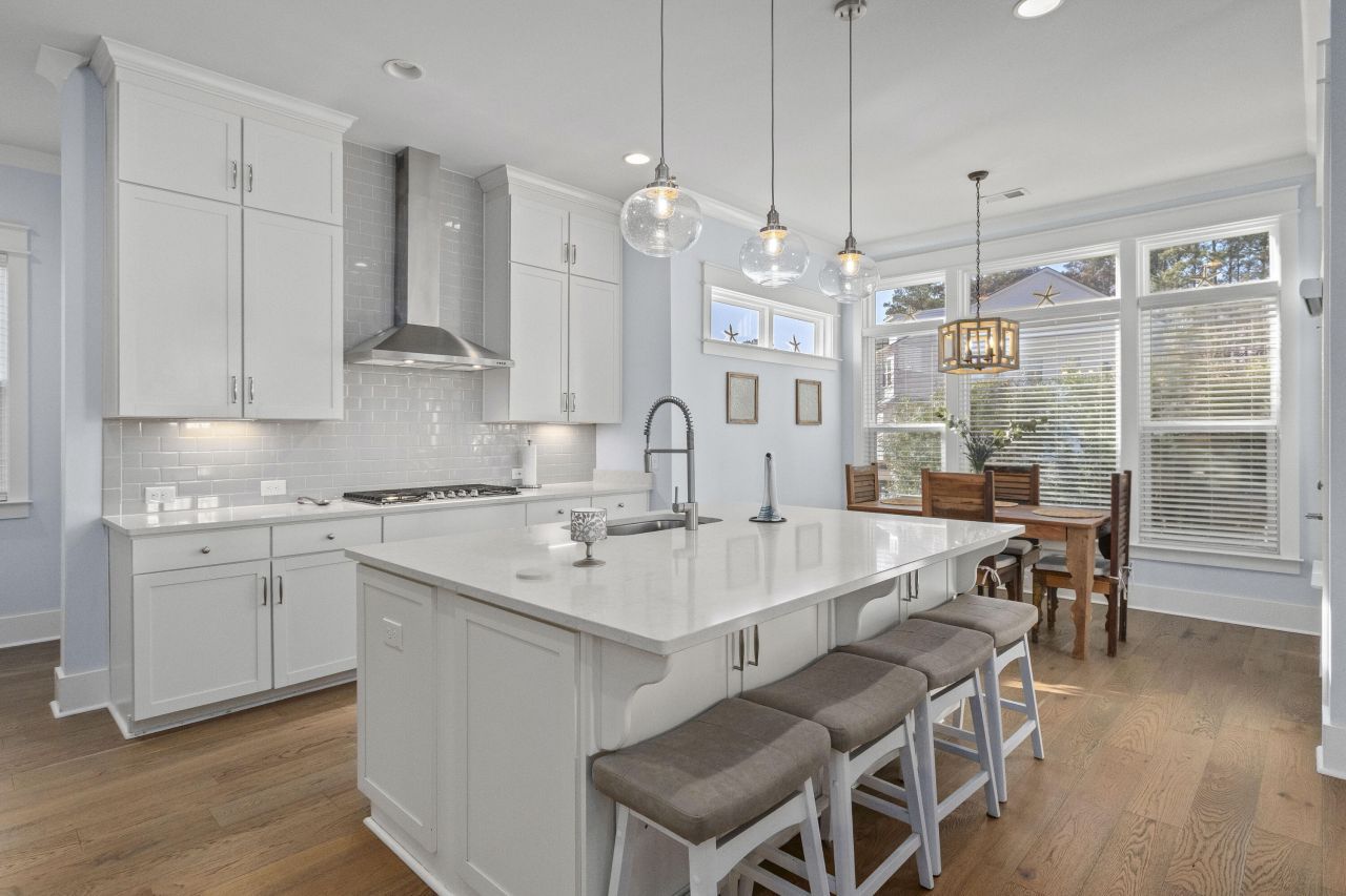 2923 Eddy Drive Photo 6