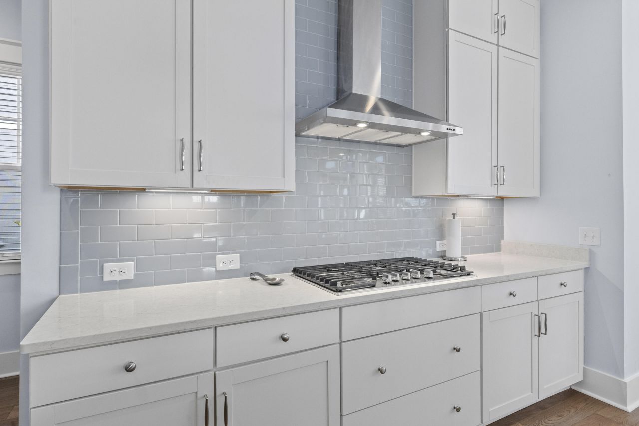 2923 Eddy Drive Photo 9