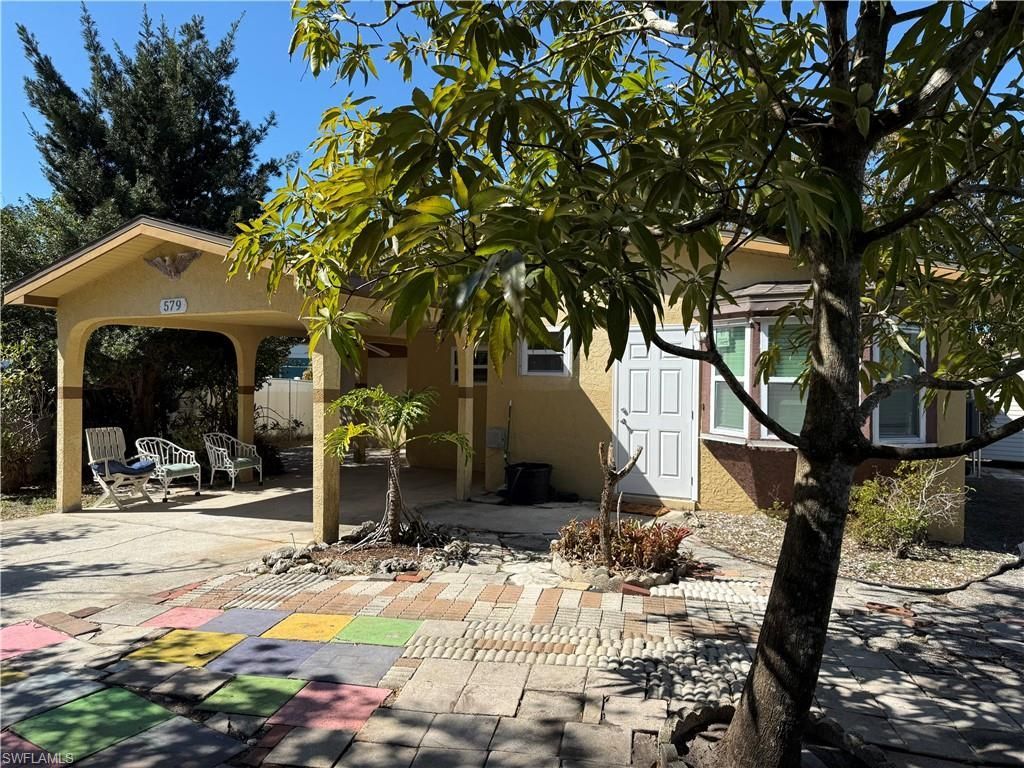 579 13th St N, Naples, FL 34102 Photo