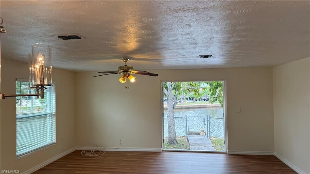 579 13th St N, Naples, FL 34102 Photo