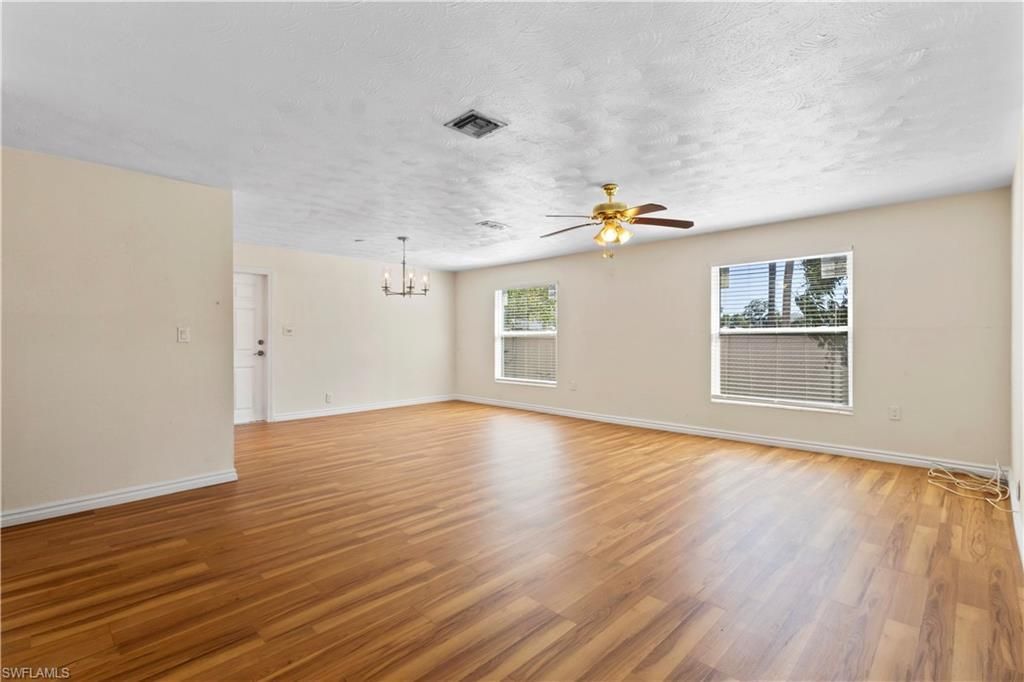 579 13th St N, Naples, FL 34102 Photo