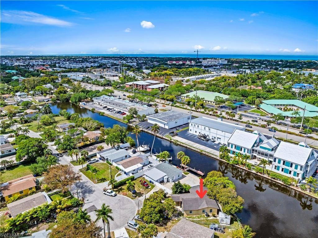 579 13th St N, Naples, FL 34102 Photo