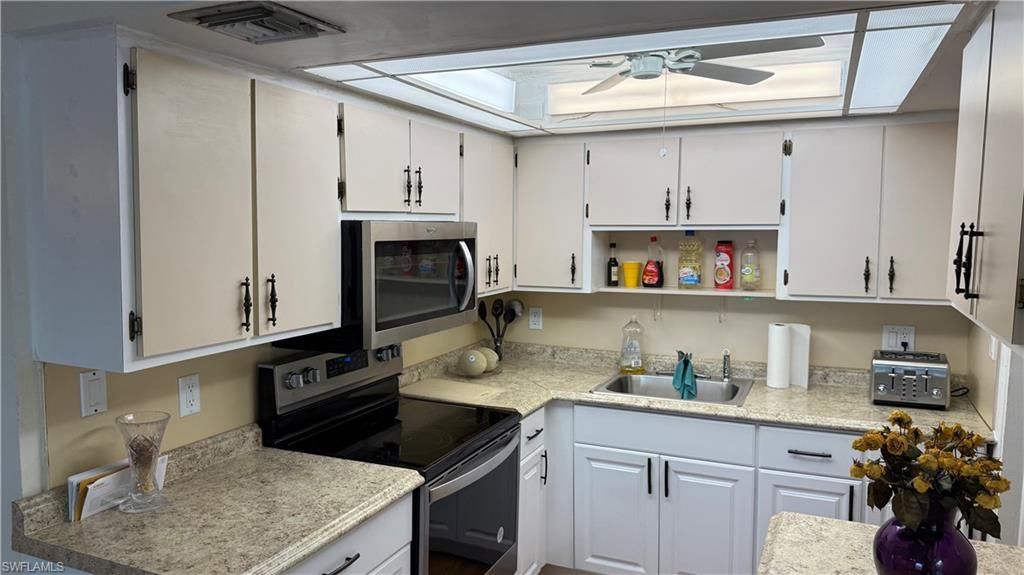 579 13th St N, Naples, FL 34102 Photo