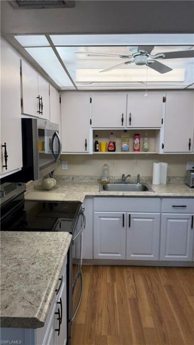 579 13th St N, Naples, FL 34102 Photo