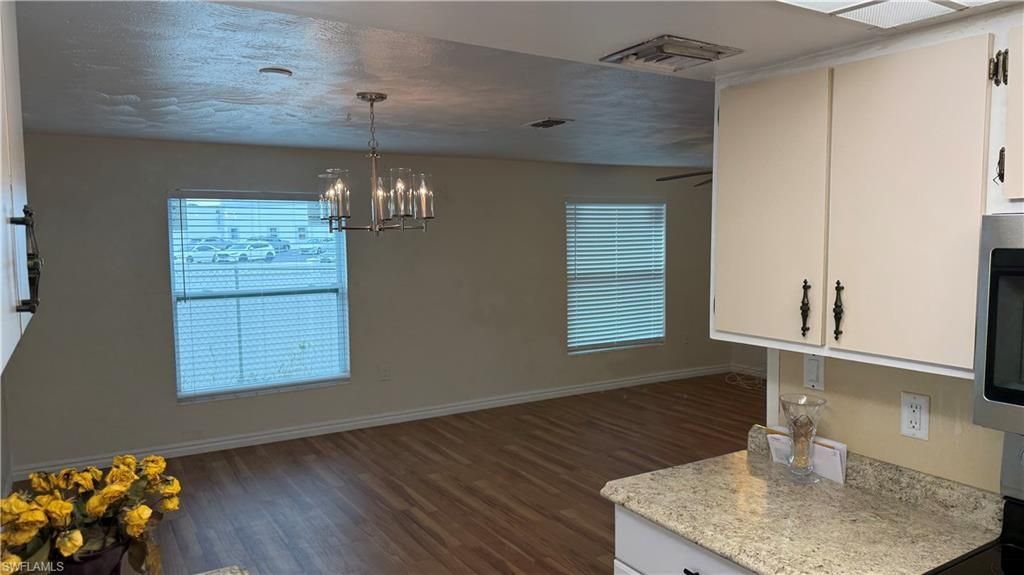 579 13th St N, Naples, FL 34102 Photo