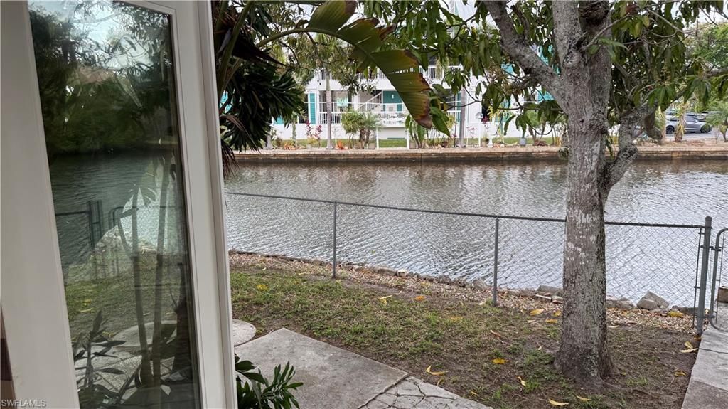 579 13th St N, Naples, FL 34102 Photo