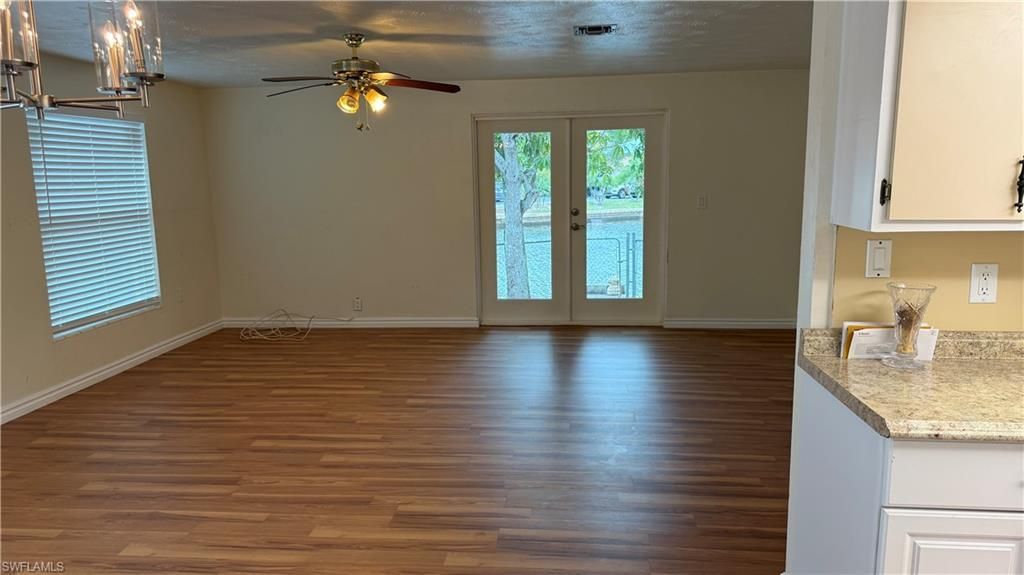 579 13th St N, Naples, FL 34102 Photo