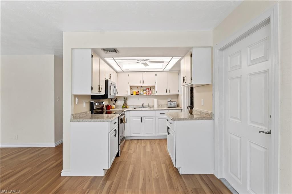 579 13th St N, Naples, FL 34102 Photo