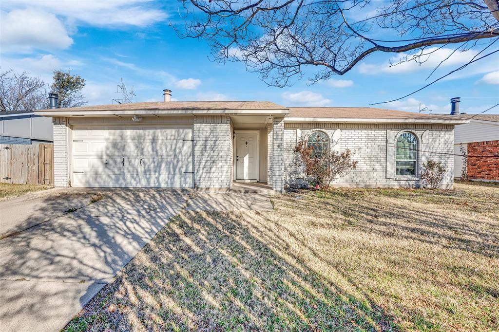 1722 Independence Trail, Grand Prairie, TX 75052 Main Photo