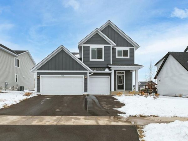 5121 Coronado Drive, Woodbury, MN 55129