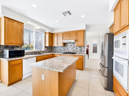 7905 Kawana Ct, Sacramento, CA 95829 Photo