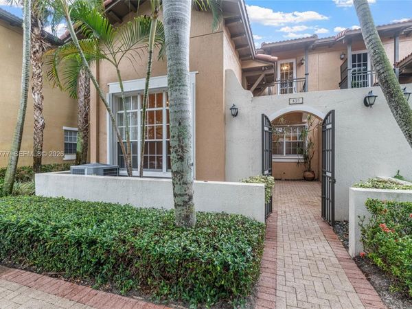 839 SW 147th Ter , Unit 5, Pembroke Pines, FL 33027