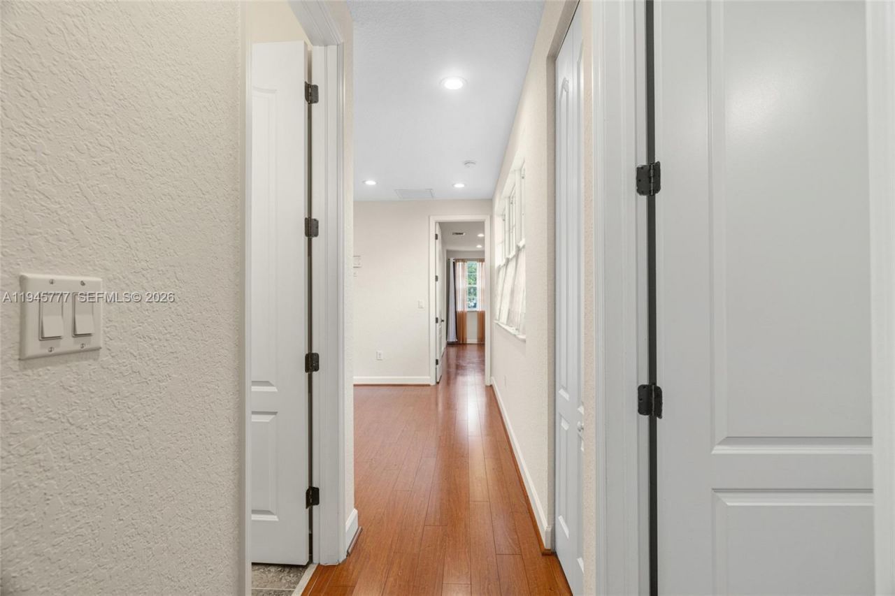 839 SW 147th Ter , Unit 5, Pembroke Pines, FL 33027 Photo