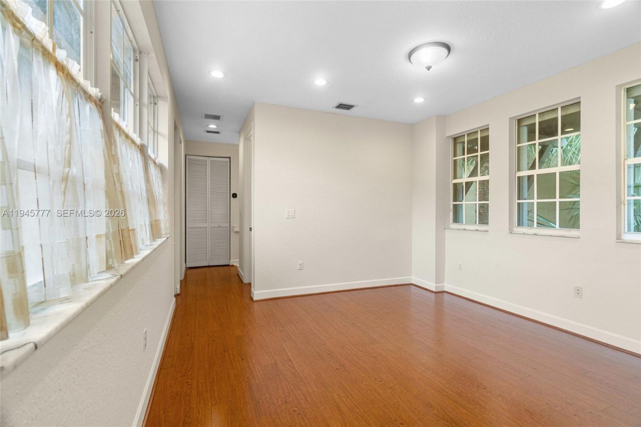 839 SW 147th Ter , Unit 5, Pembroke Pines, FL 33027 Photo