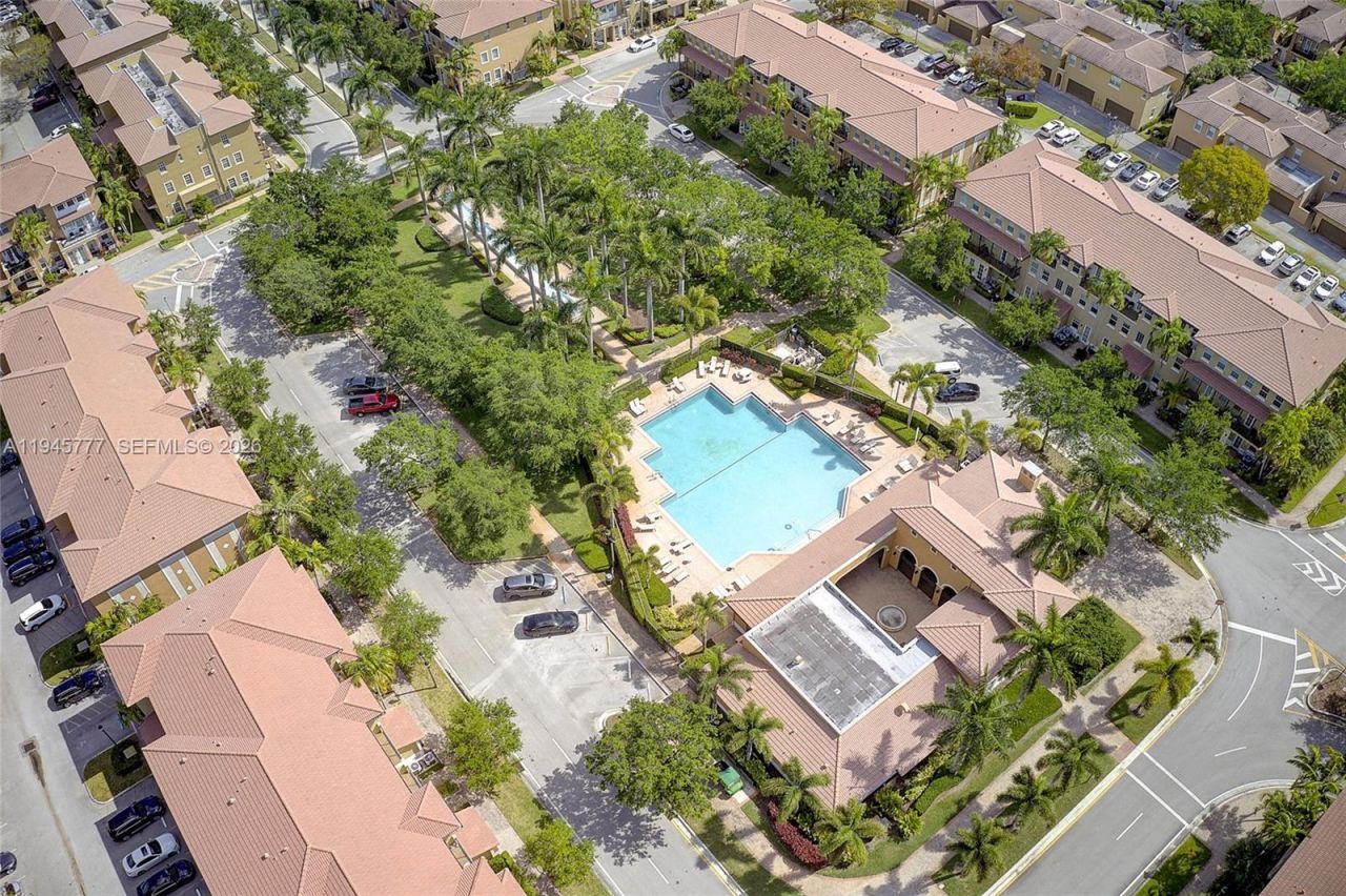 839 SW 147th Ter , Unit 5, Pembroke Pines, FL 33027 Photo