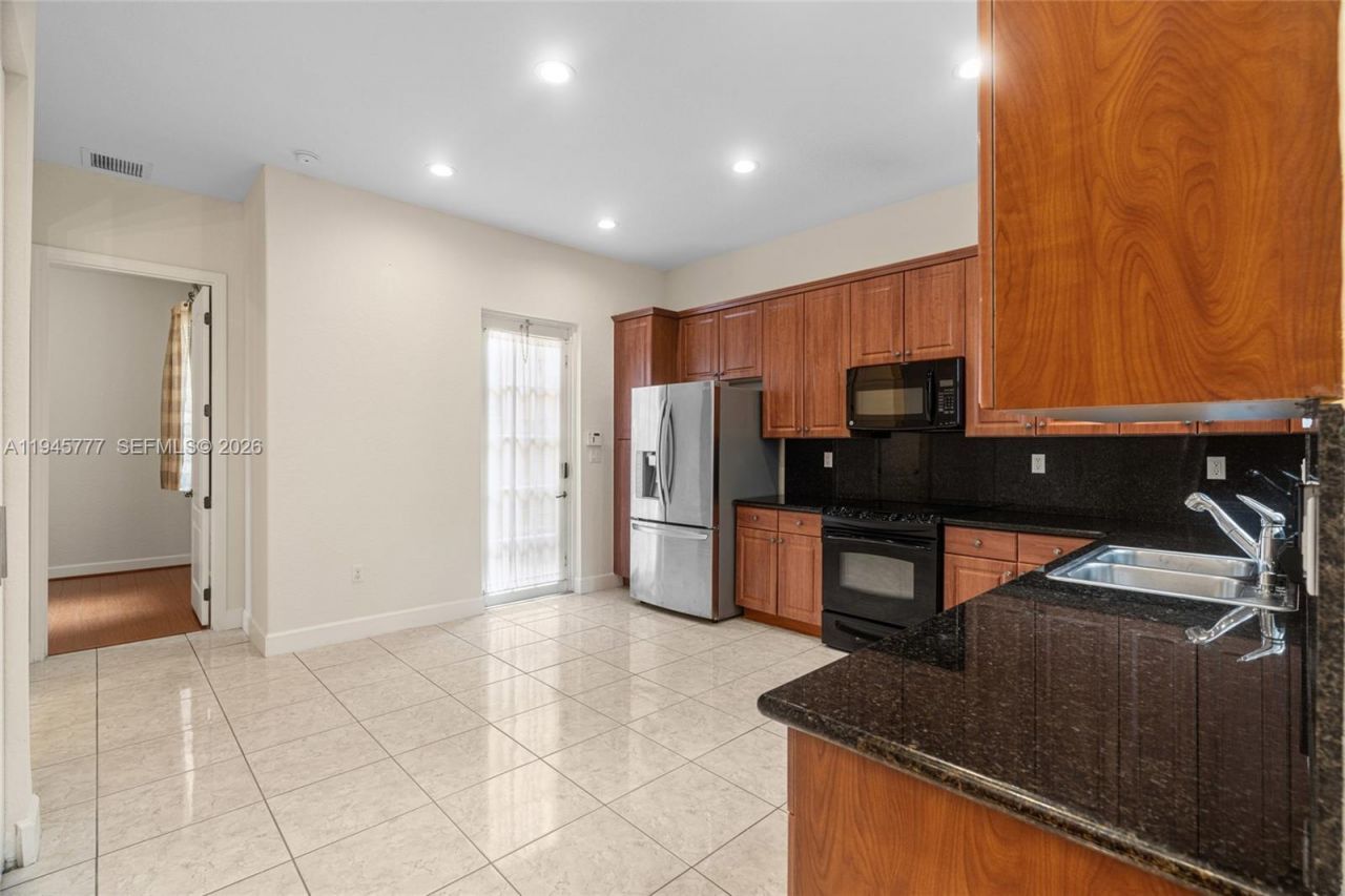 839 SW 147th Ter , Unit 5, Pembroke Pines, FL 33027 Photo