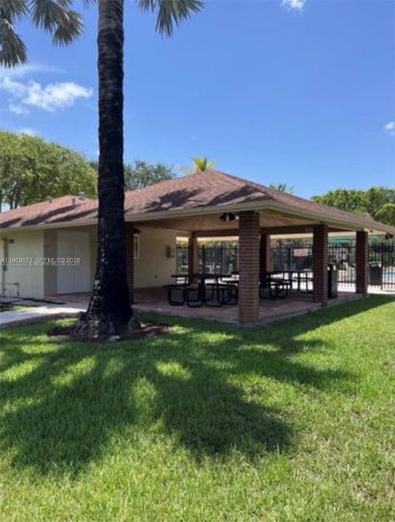 14273 Kendale Lakes Cir , Miami, FL 33183 Photo