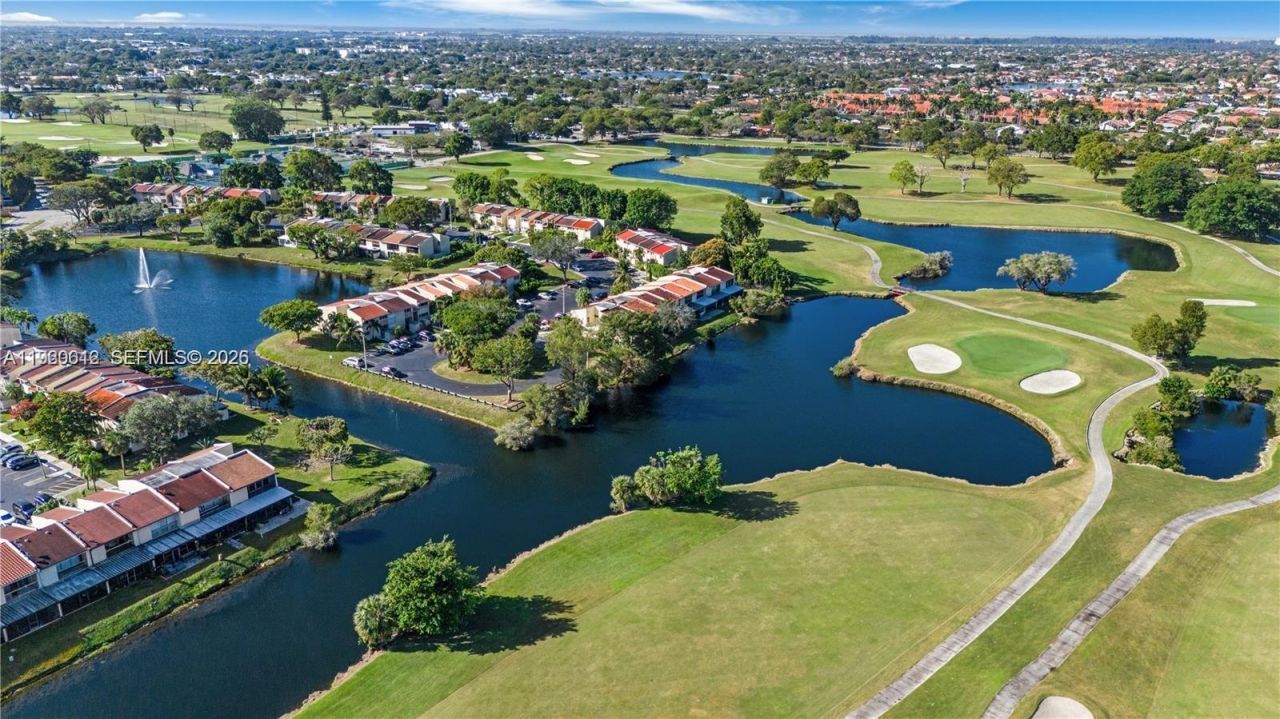 14273 Kendale Lakes Cir , Miami, FL 33183 Photo