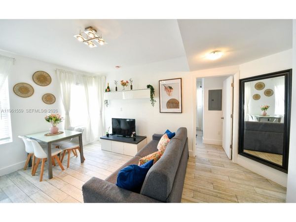 811 Jefferson Ave , Unit 204, Miami Beach, FL 33139