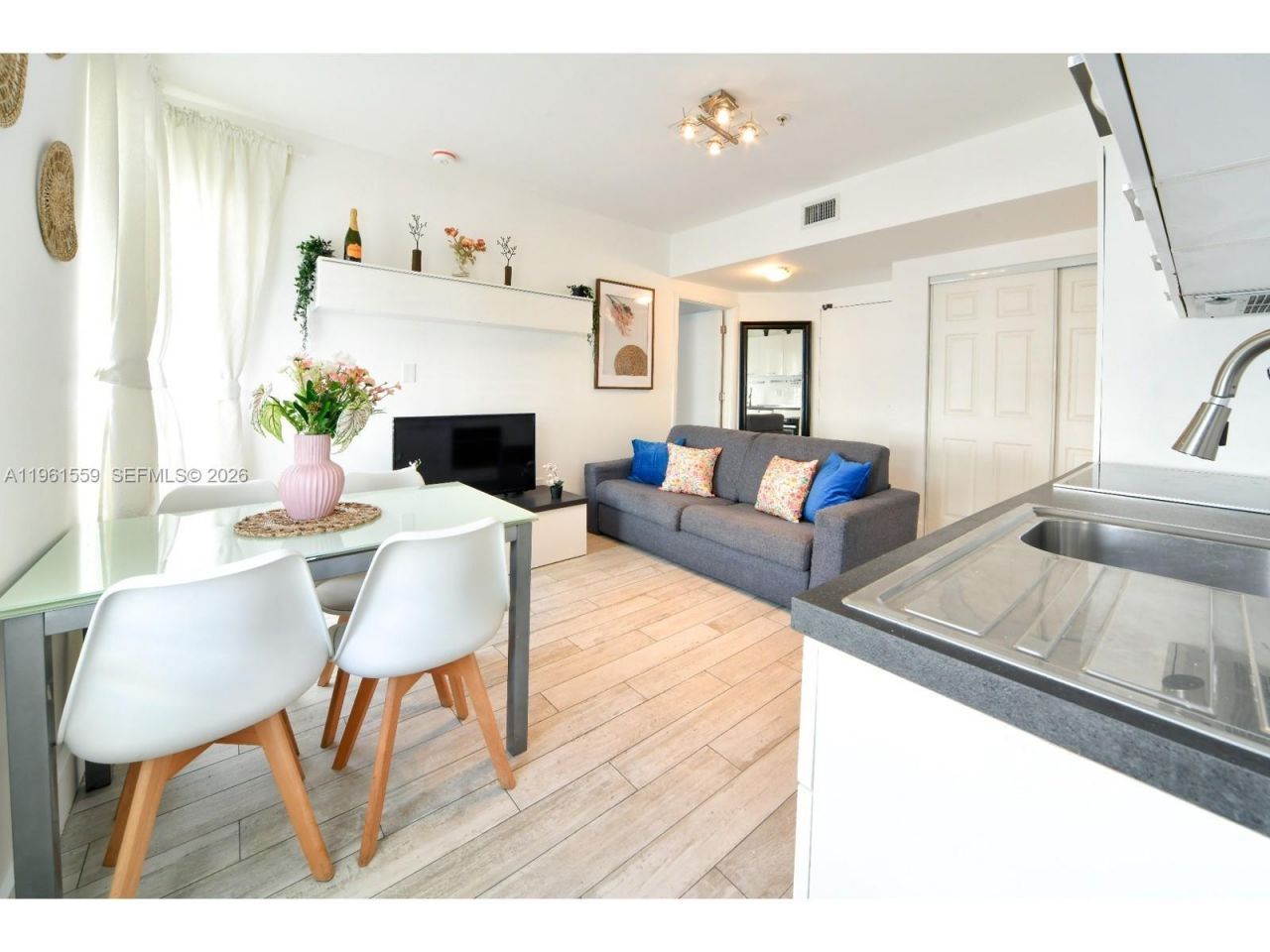 811 Jefferson Ave , Unit 204, Miami Beach, FL 33139 Photo