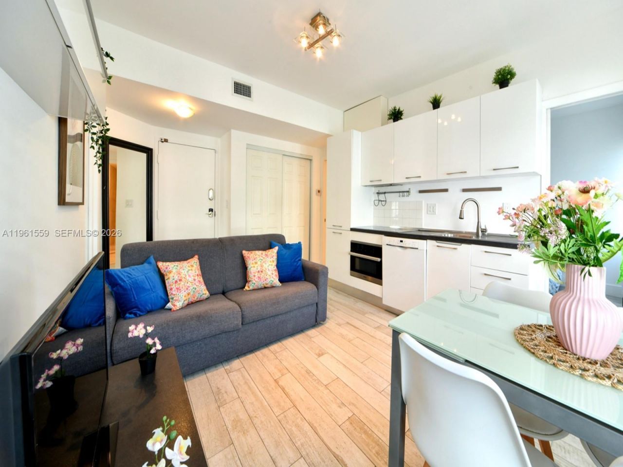 811 Jefferson Ave , Unit 204, Miami Beach, FL 33139 Photo