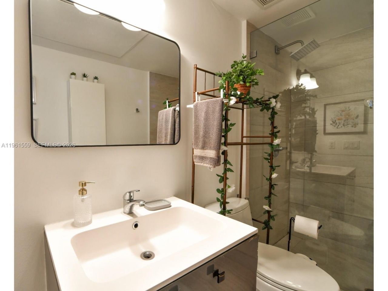 811 Jefferson Ave , Unit 204, Miami Beach, FL 33139 Photo