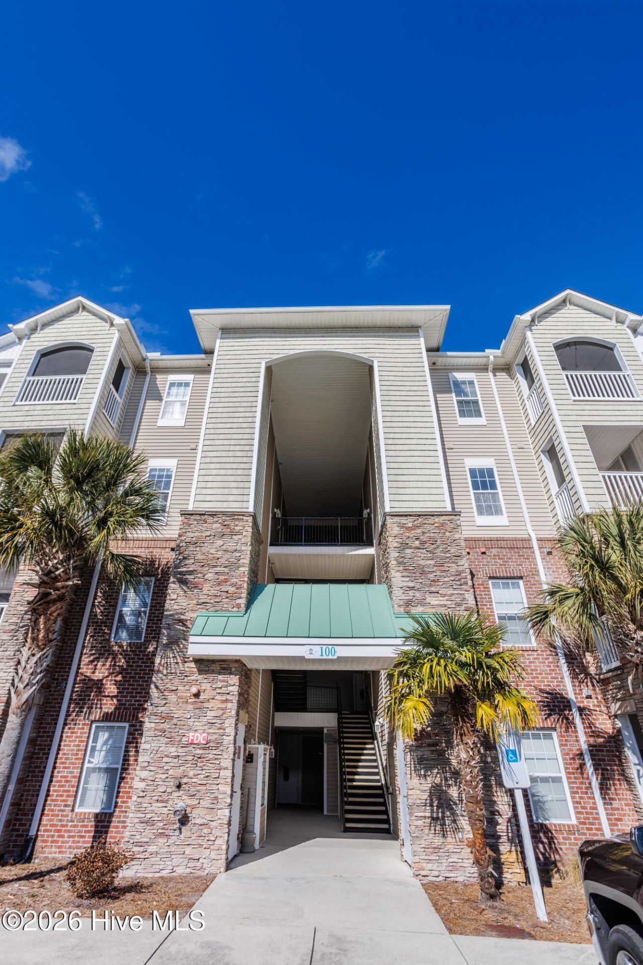 100 Gateway Condos Drive, Unit 126, Surf City, NC 28445 Main Photo