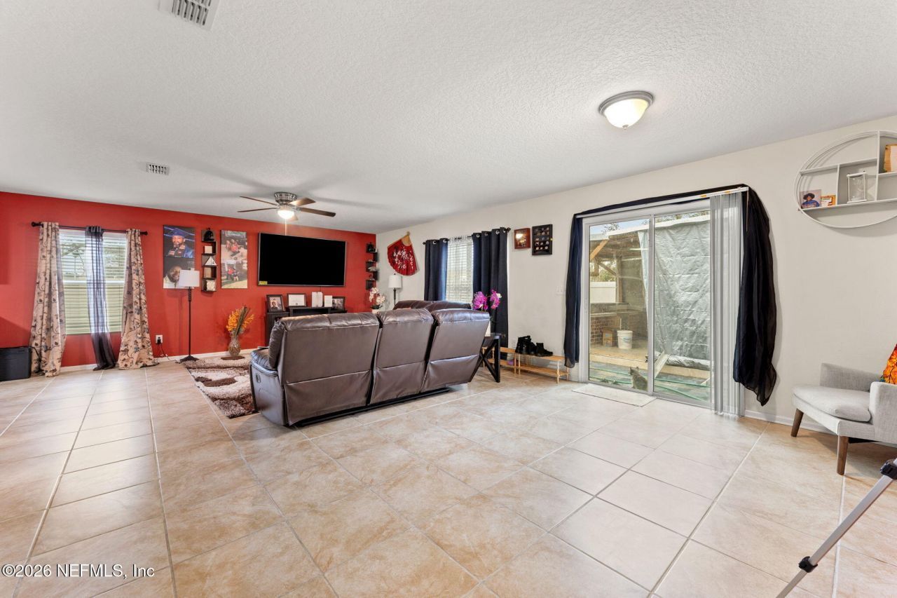 45013 Amhurst Oaks Drive, Callahan, FL 32011 Photo