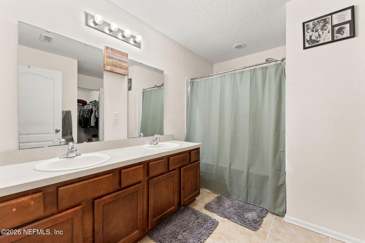 45013 Amhurst Oaks Drive, Callahan, FL 32011 Photo