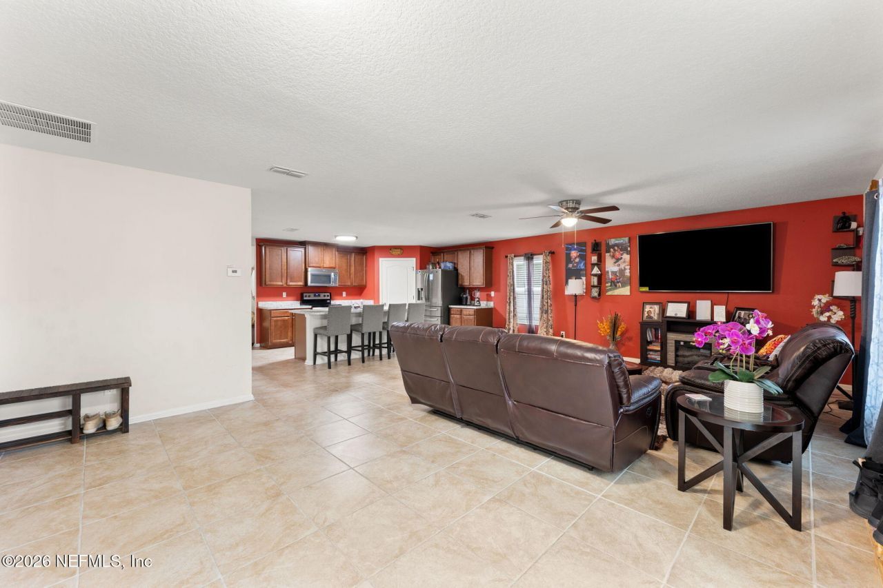 45013 Amhurst Oaks Drive, Callahan, FL 32011 Photo