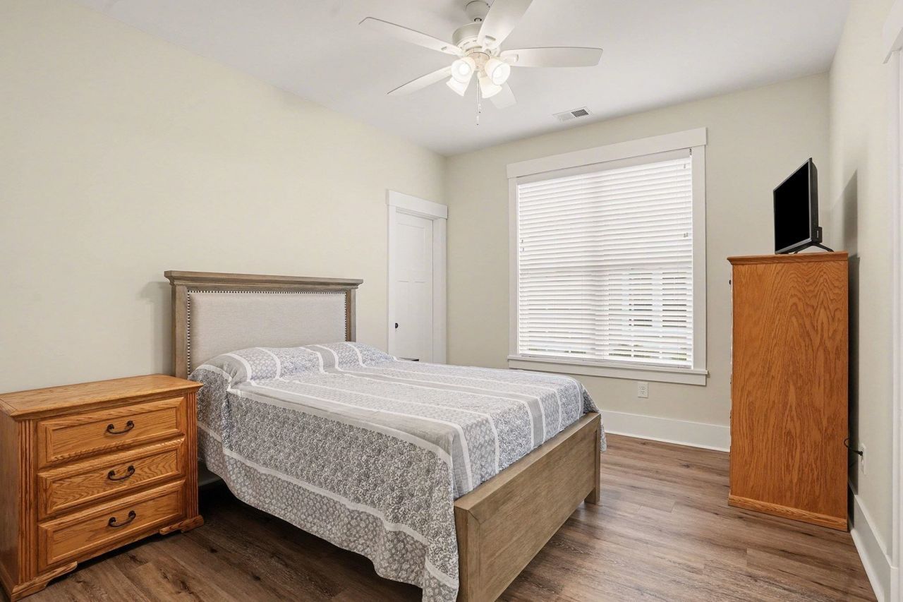 1418 Lighthouse Dr. Photo 10