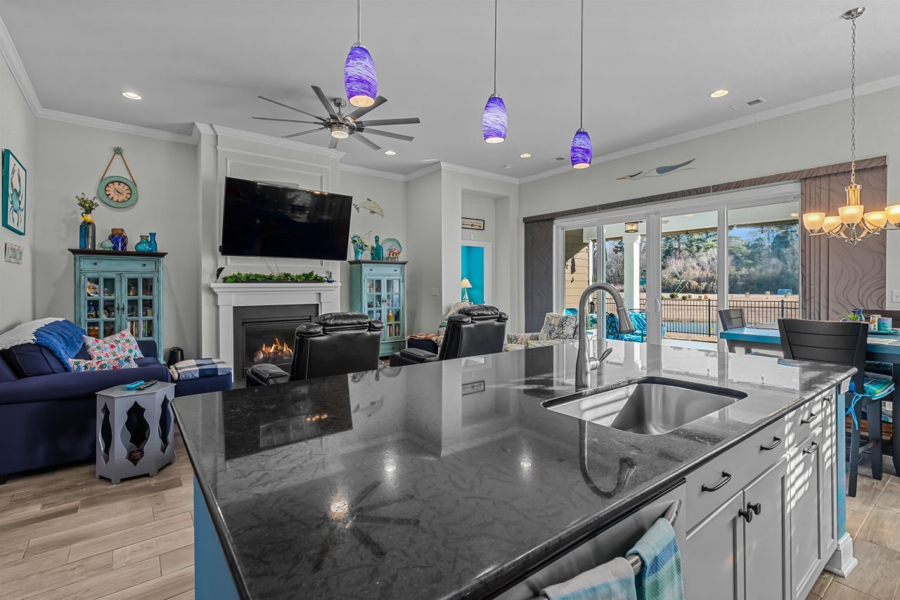 1591 Parish Way Photo 26