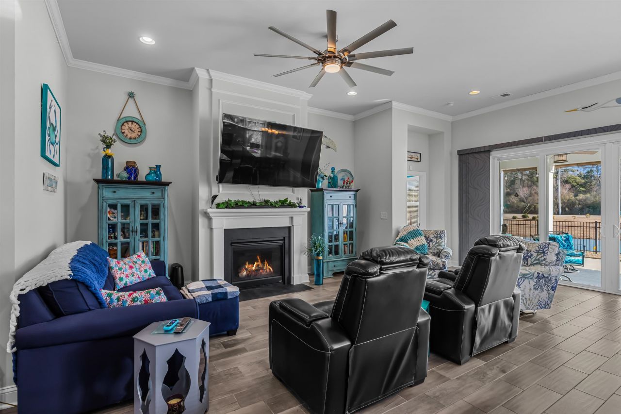 1591 Parish Way Photo 27