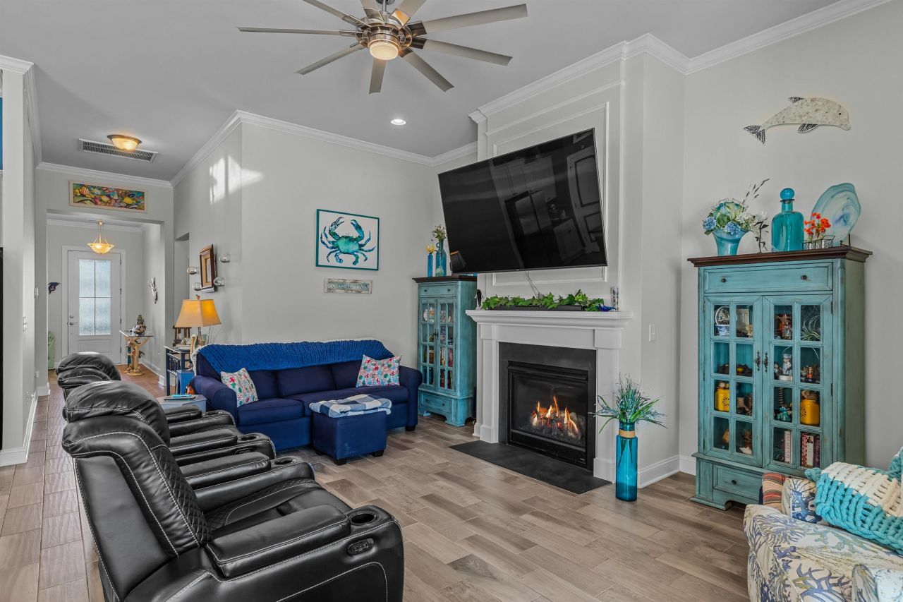 1591 Parish Way Photo 29