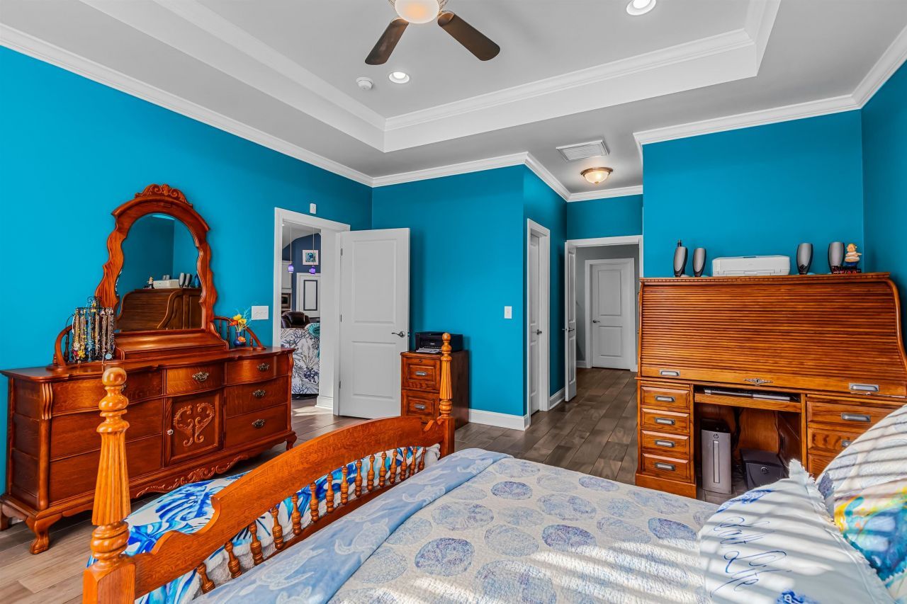 1591 Parish Way Photo 34