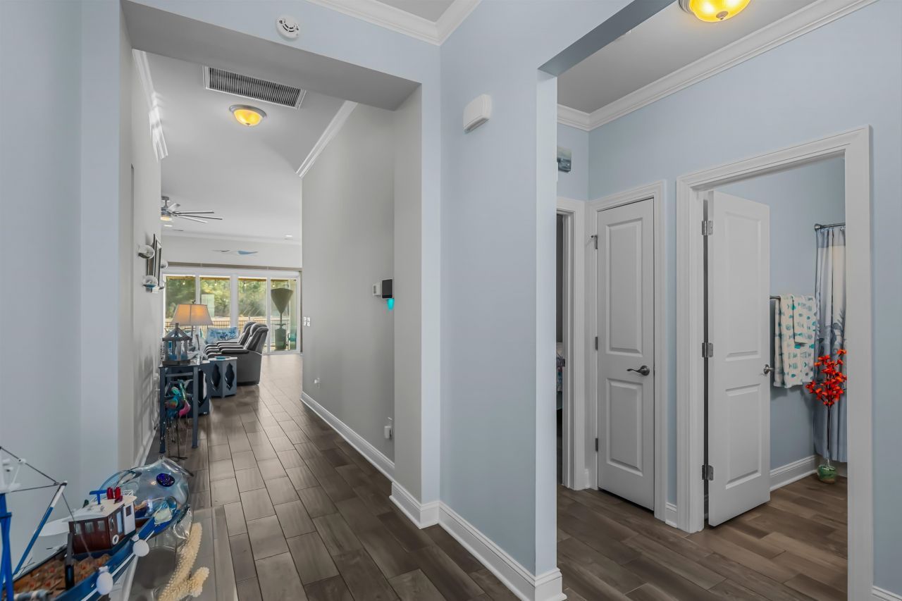 1591 Parish Way Photo 5