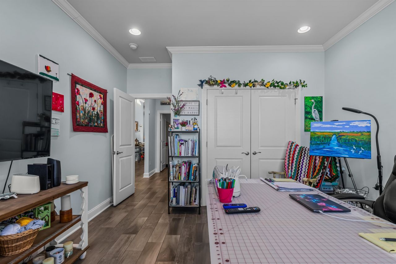 1591 Parish Way Photo 8