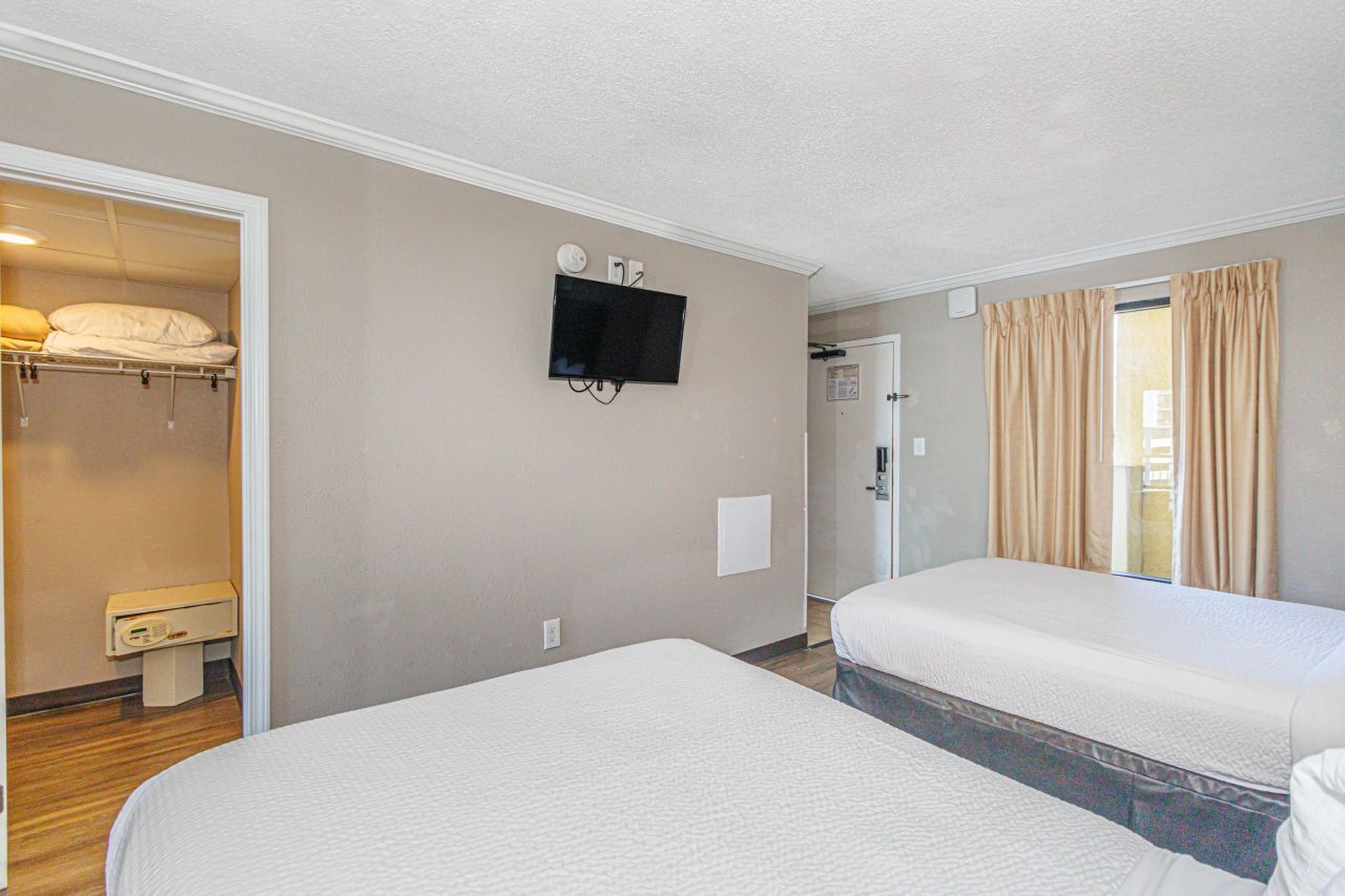 6900 N Ocean Blvd. Photo 21