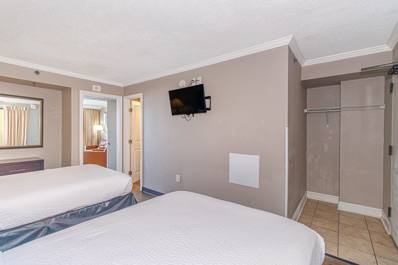 6900 N Ocean Blvd. Photo 24