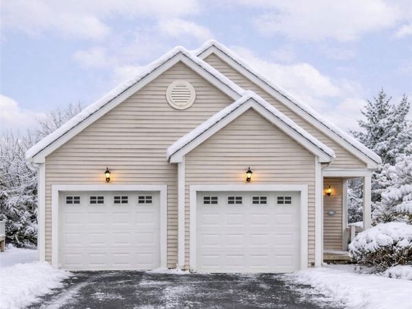 5563 Lakewood Trail, Canandaigua, NY 14424