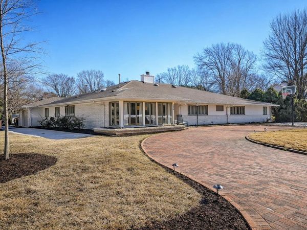 126 WOOD GROVE RD, Memphis, TN 38117